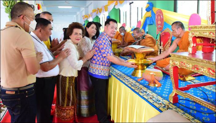 สุพรรณบุรี ที่ปรึกษา รมว.ทส.ร่วมงานบุญกฐินสามัคคี วัดขวางเวฬุวัน พระครูโกมุท สุวรรณาภรณ์ (หลวงตาลอย) เป็นประธาน