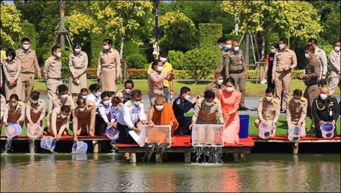 จังหวัดพระนครศรีอยุธยา พร้อมพสกนิกรทุกหมู่เหล่า ร่วมจัดพิธีเจริญพระพุทธมนต์ และถวายภัตตาหารเพลแด่พระสงฆ์ ถวายเป็นพระกุศลแด่ สมเด็จพระเจ้าลูกเธอ เจ้าฟ้าพัชรกิติยาภาฯ ให้ทรงหายจากพระอาการประชวรโดยเร็ว ณ วัดตะโก