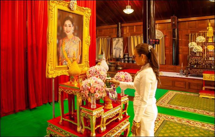 ผอ.ฟ้า เป็นประธานพิธีเจริญพระพุทธมนต์ ปล่อยปลาถวายเป็นพระราชกุศล เนื่องในโอกาสวันเฉลิมพระชนมพรรษา สมเด็จพระราชินี