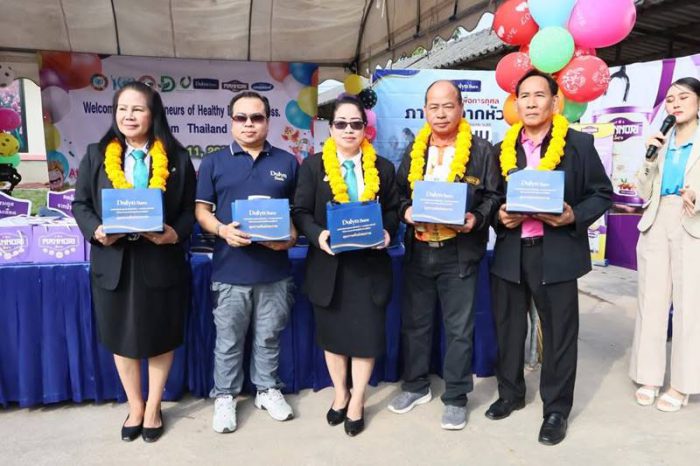 World Peace Ambassador distributes school supplies and dietary supplements in Chiang Rai