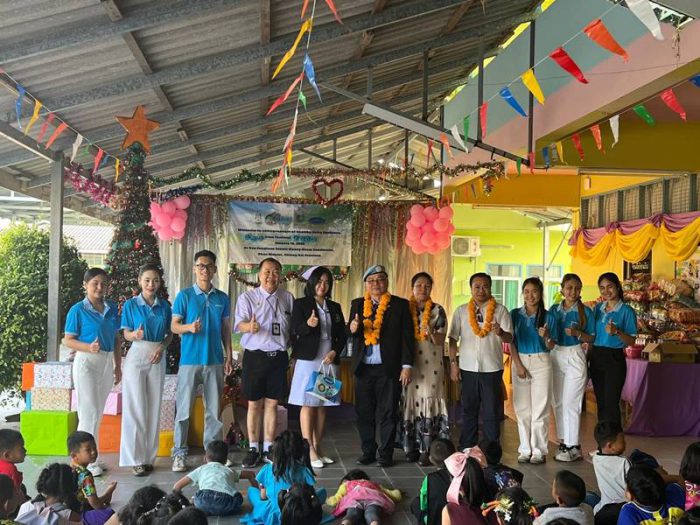 World Peace Ambassador distributes school supplies and dietary supplements in Chiang Rai